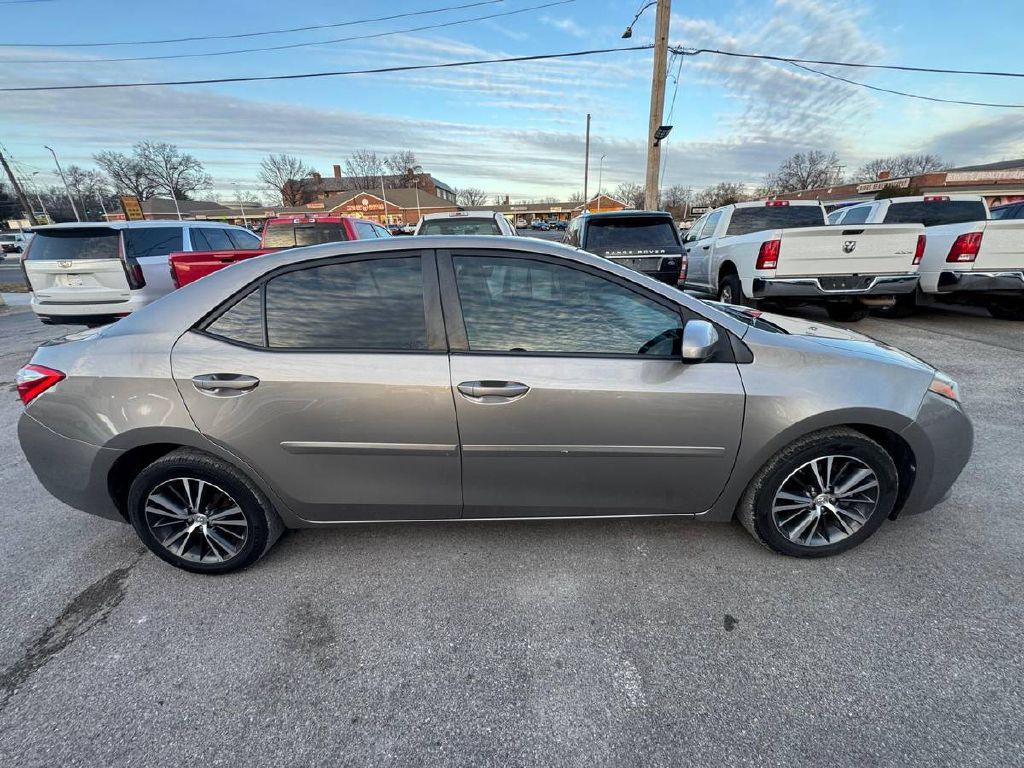 2016 Toyota Corolla Image 4