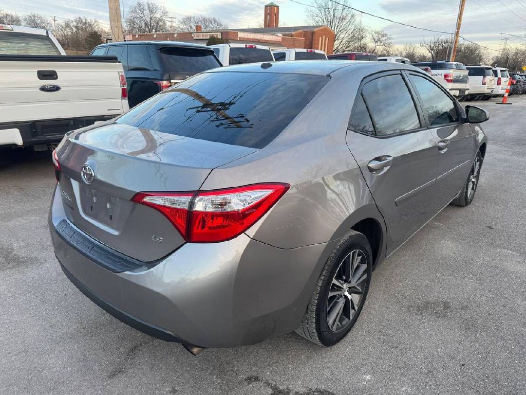 2016 Toyota Corolla Image 6