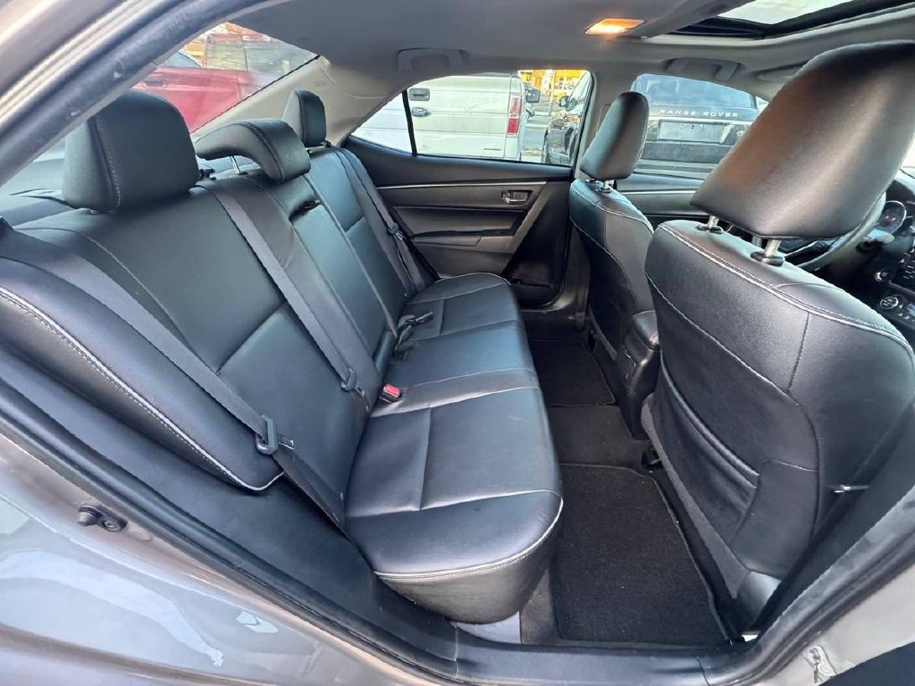 2016 Toyota Corolla Image 14