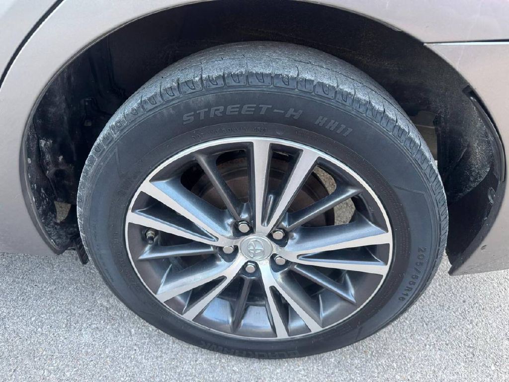 2016 Toyota Corolla Image 20