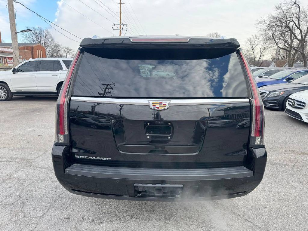 2019 Cadillac Escalade Image 7