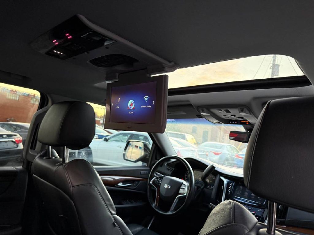 2019 Cadillac Escalade Image 13