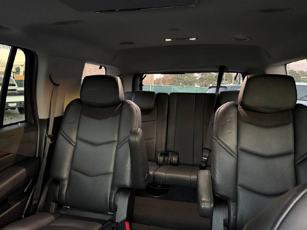 2019 Cadillac Escalade Image 18