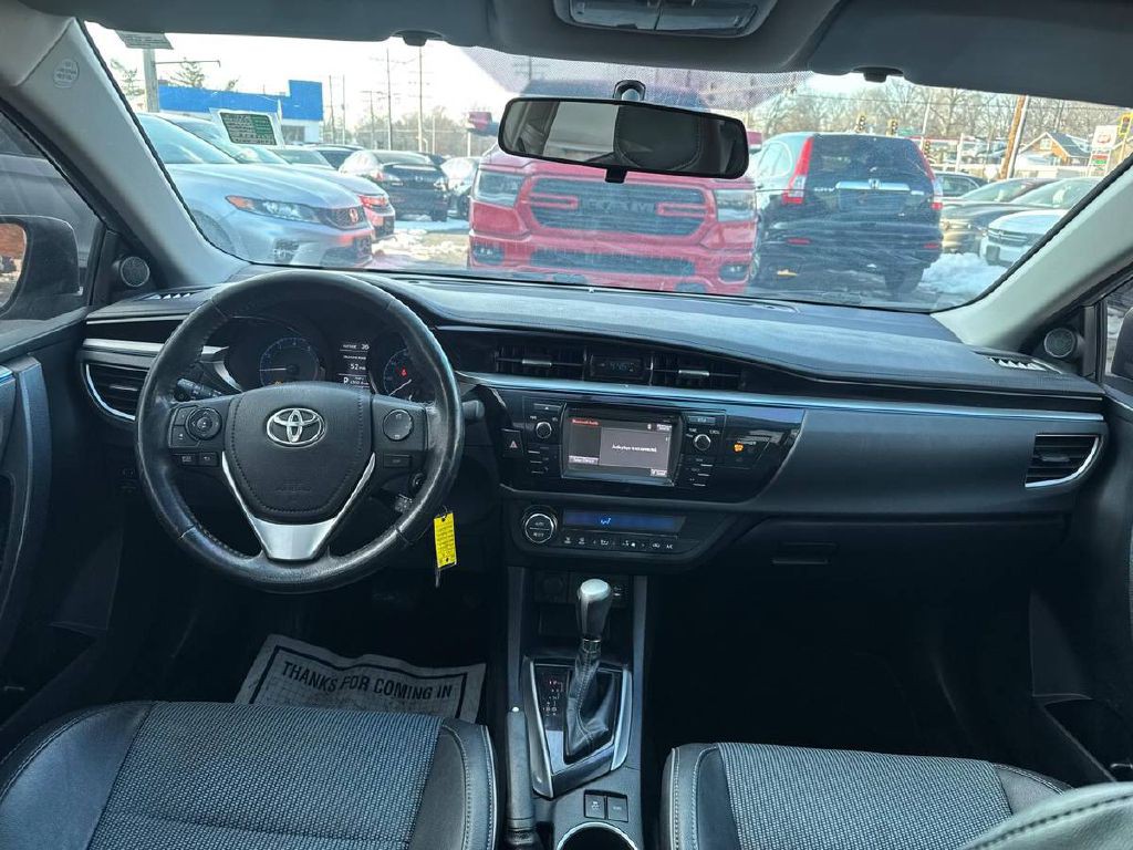 2014 Toyota Corolla Image 16