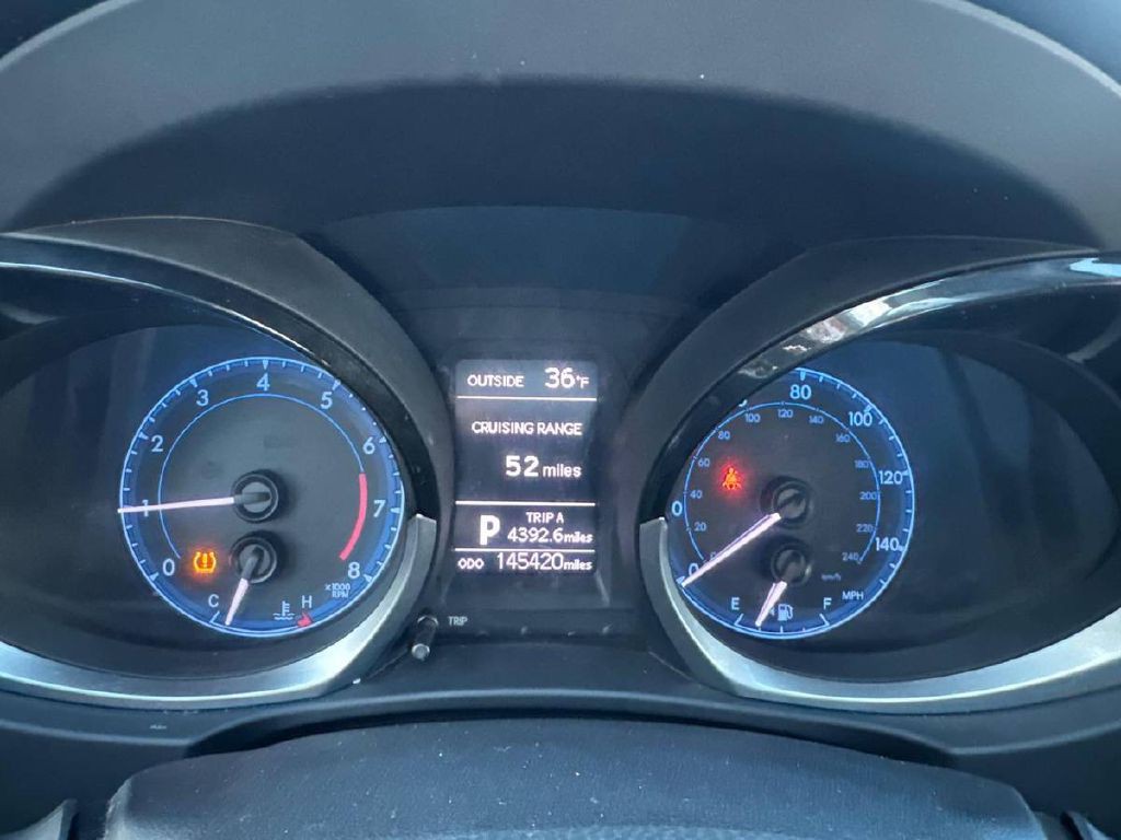 2014 Toyota Corolla Image 19