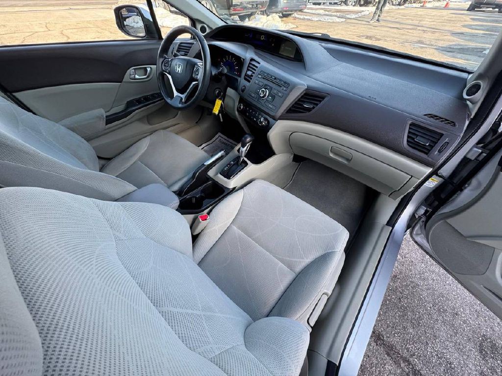 2012 Honda Civic Image 12