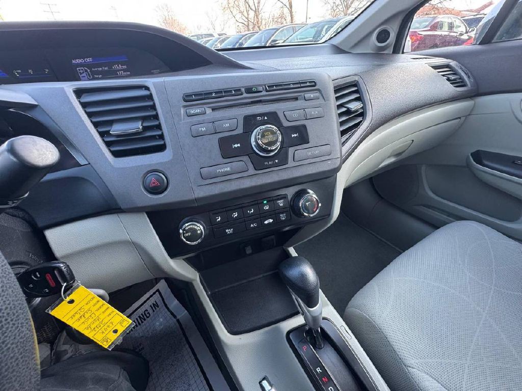 2012 Honda Civic Image 18