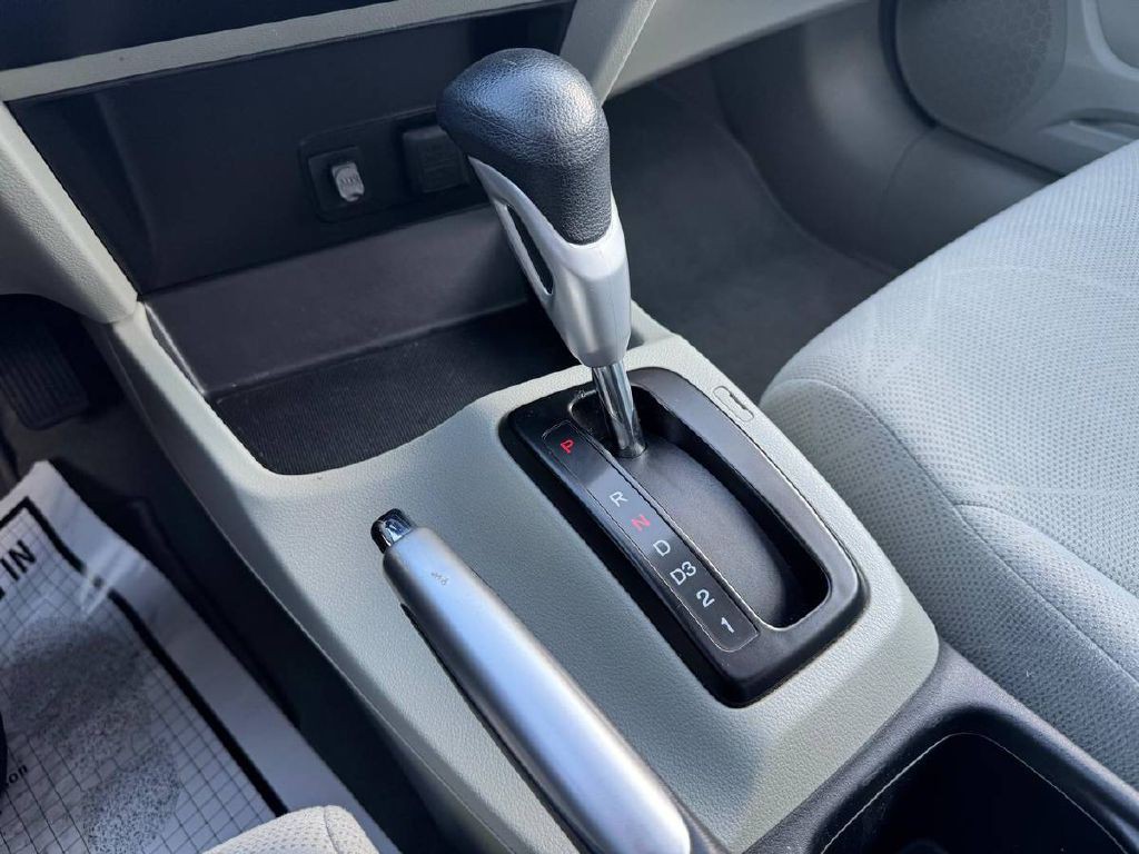 2012 Honda Civic Image 19