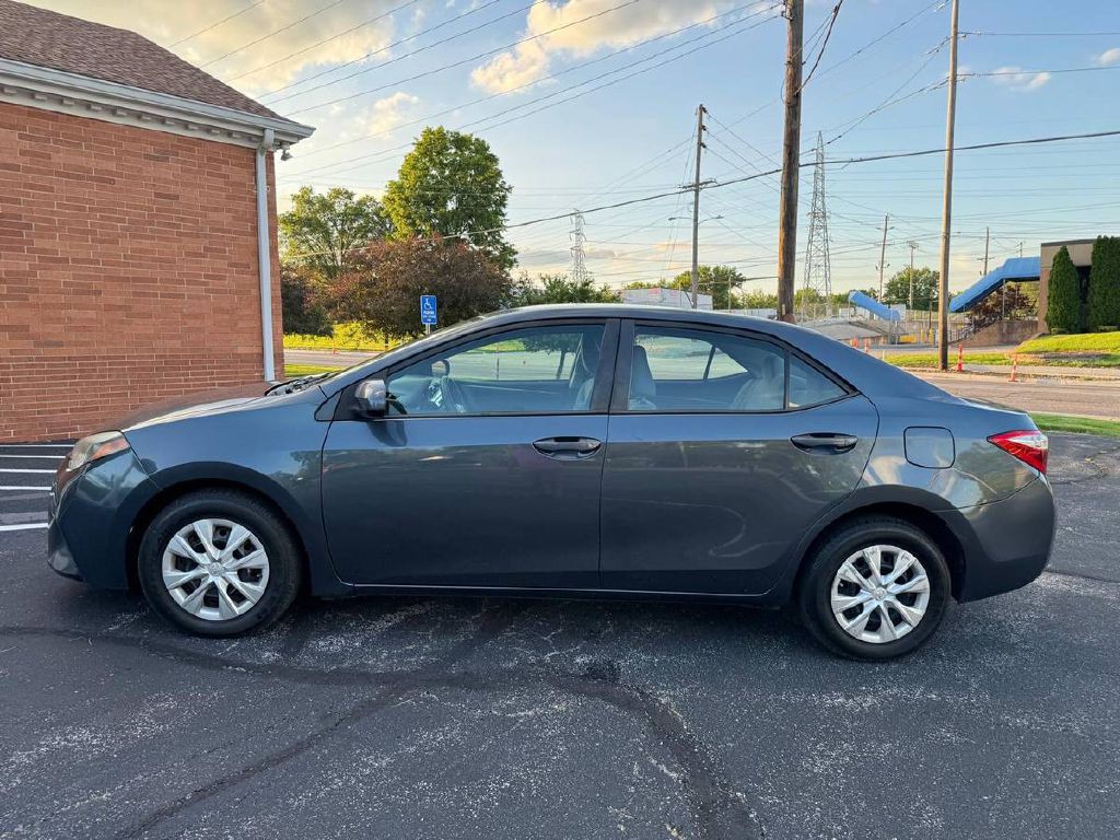 2016 Toyota Corolla Image 5