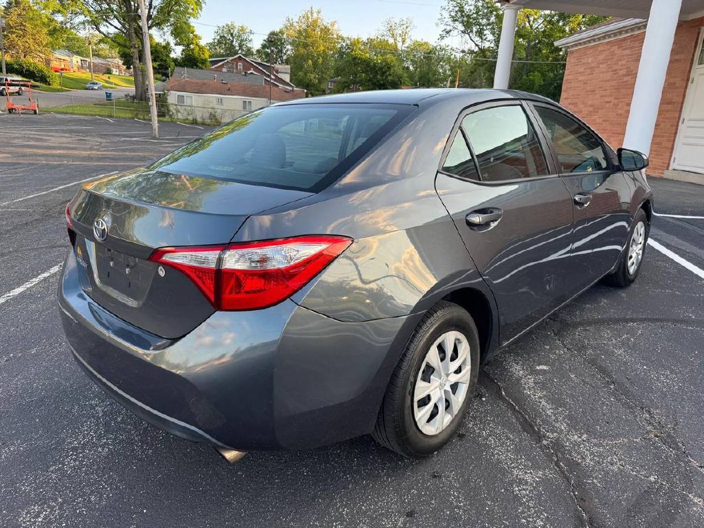 2016 Toyota Corolla Image 6