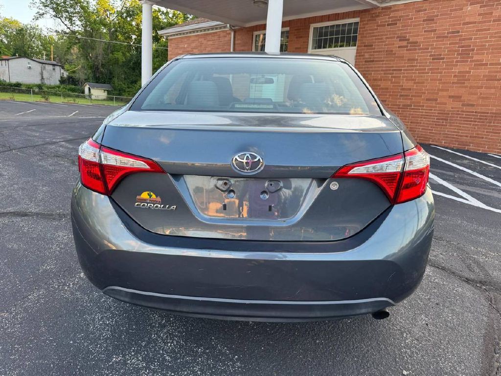2016 Toyota Corolla Image 7