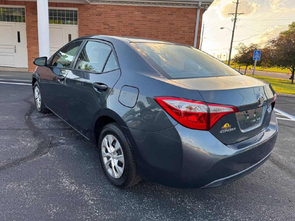 2016 Toyota Corolla Image 8