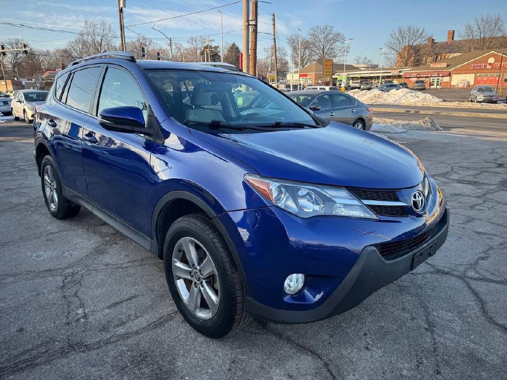 2015 Toyota Rav4 Image 1