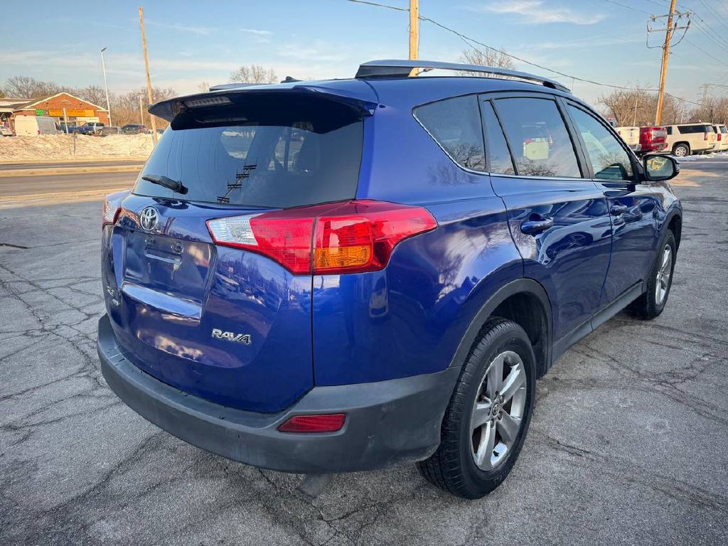 2015 Toyota Rav4 Image 6