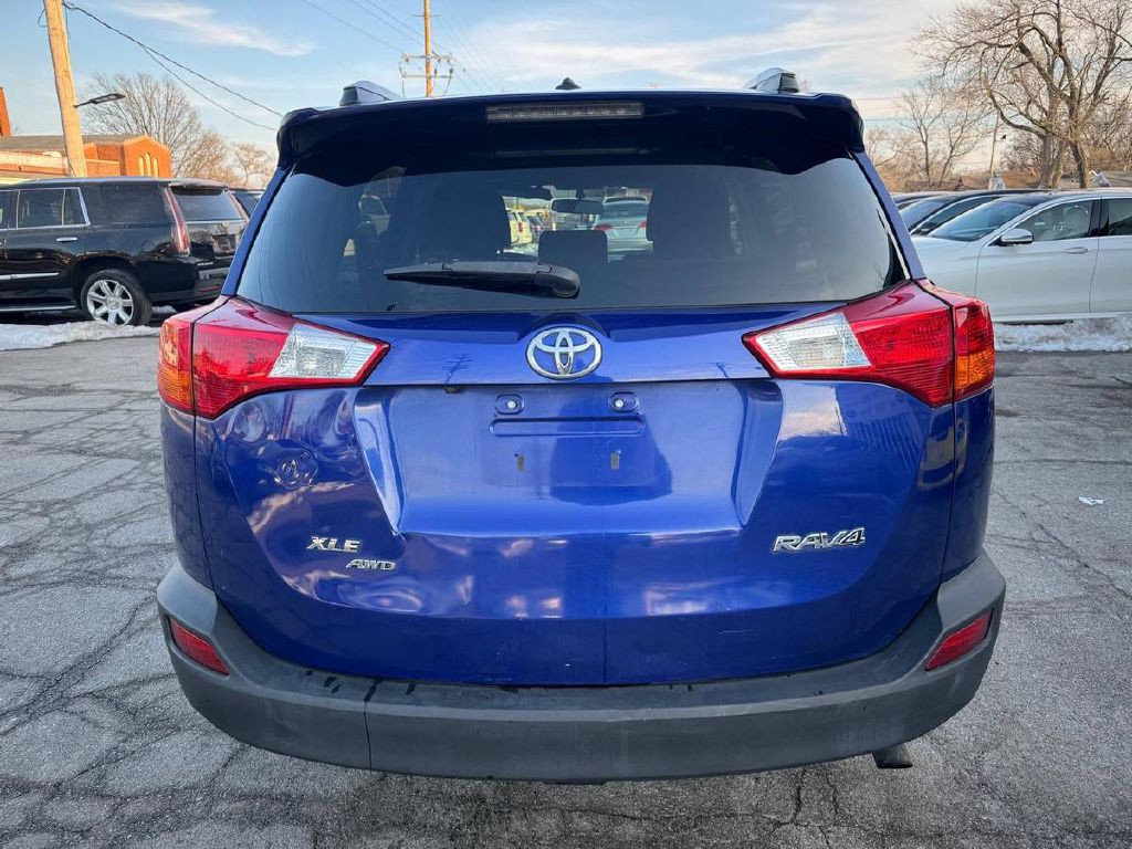 2015 Toyota Rav4 Image 7
