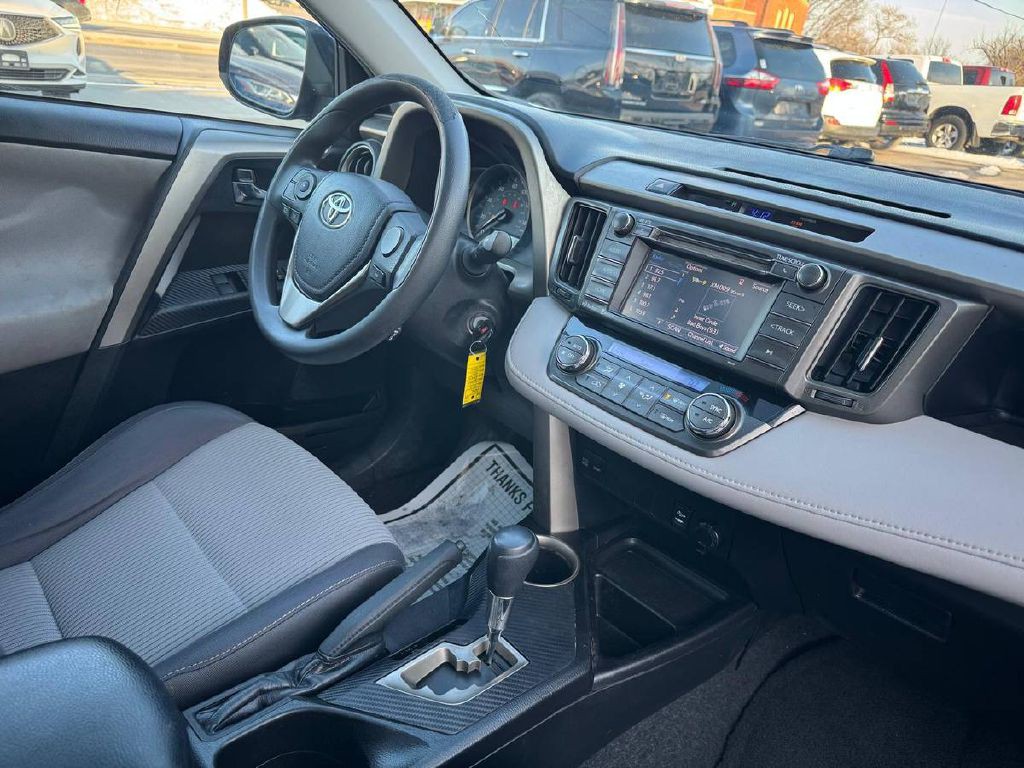 2015 Toyota Rav4 Image 11