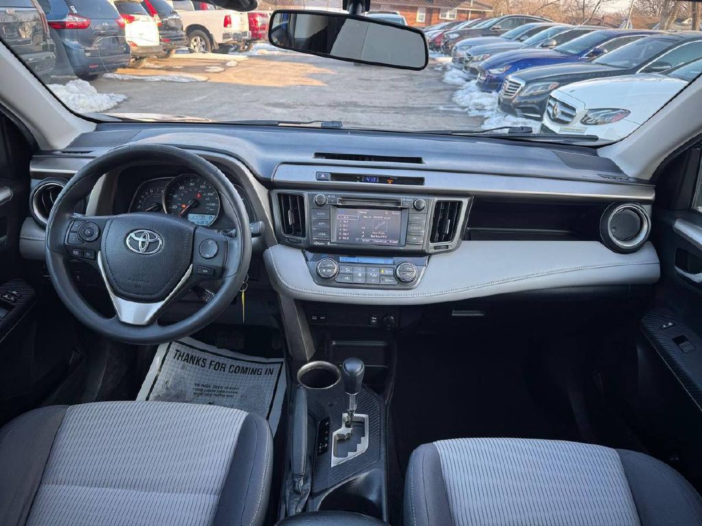 2015 Toyota Rav4 Image 13