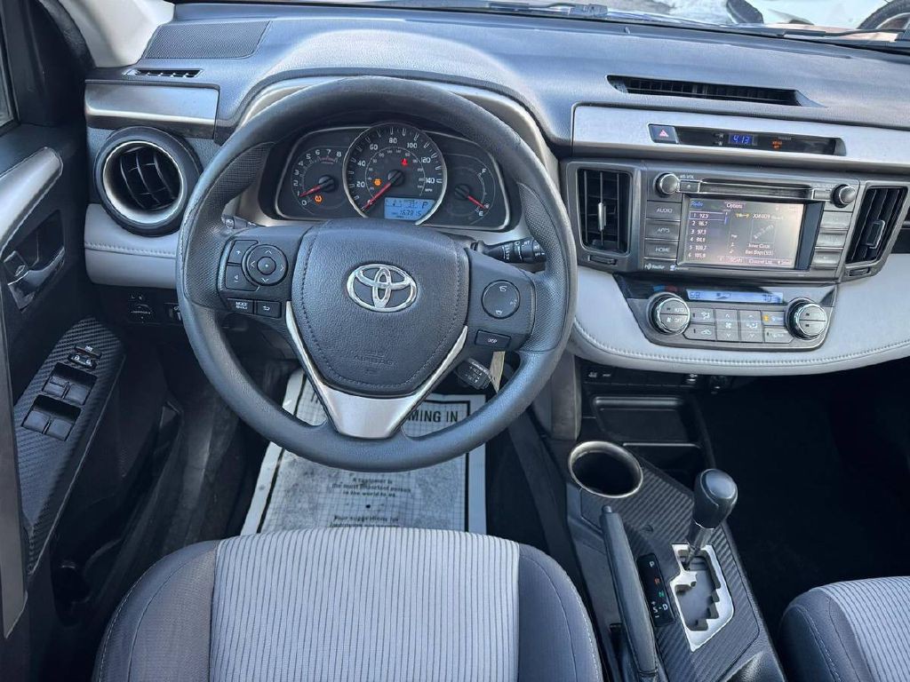 2015 Toyota Rav4 Image 15