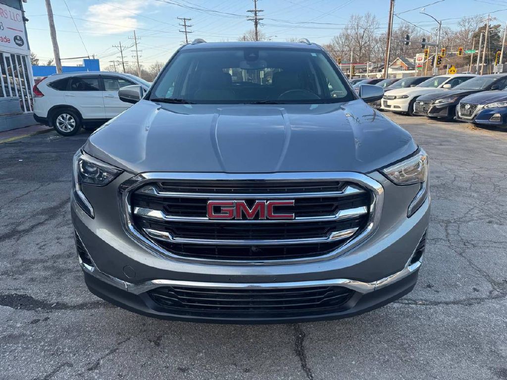 2021 GMC Terrain Image 2