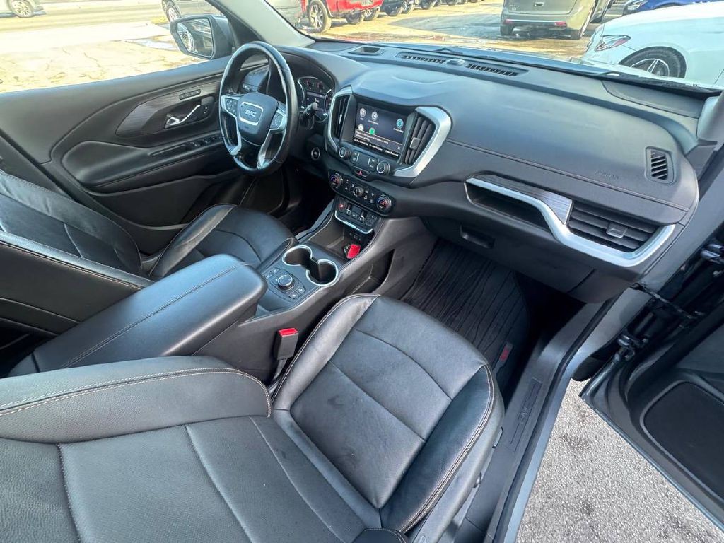 2021 GMC Terrain Image 12