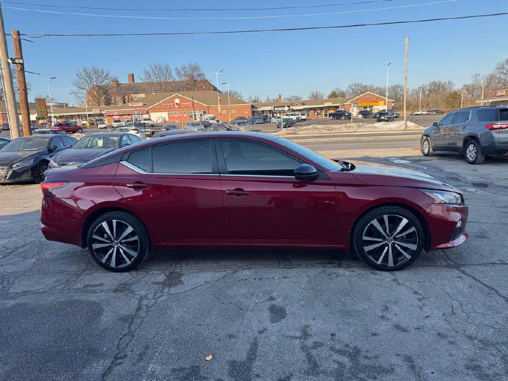 2020 Nissan Altima Image 4