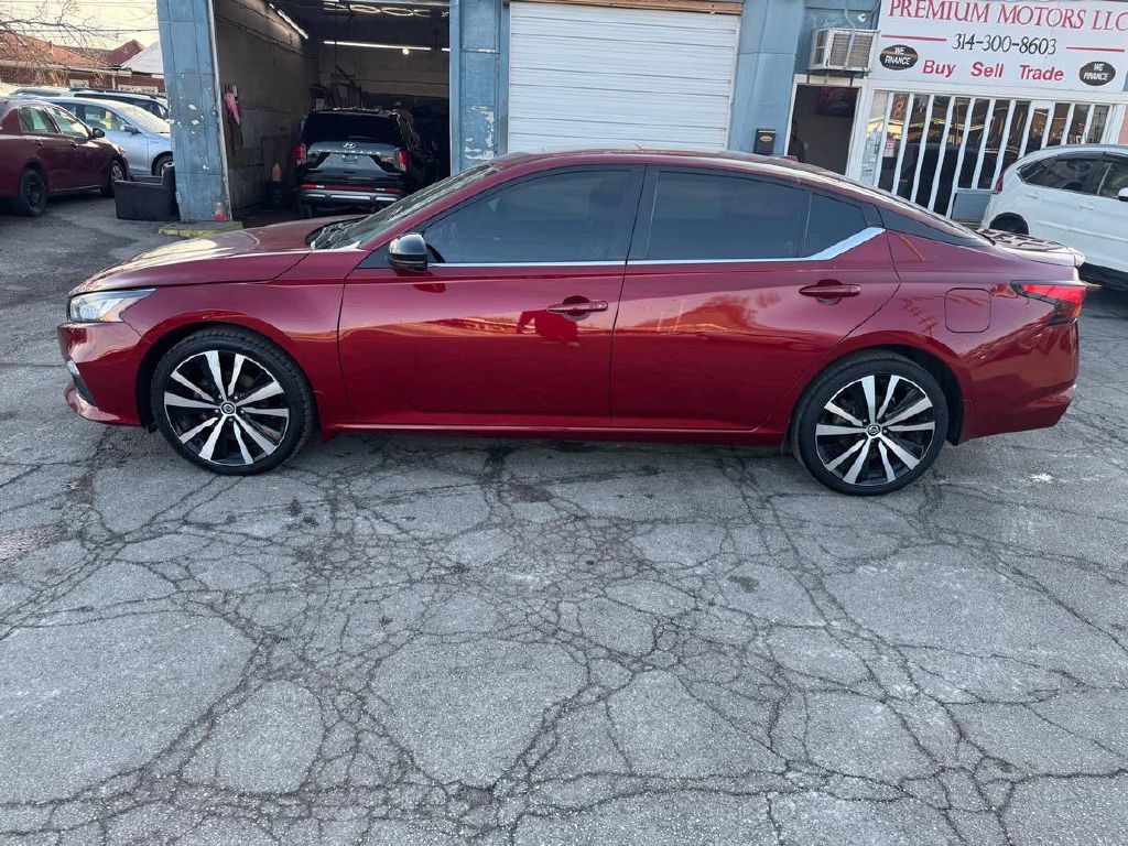 2020 Nissan Altima Image 5