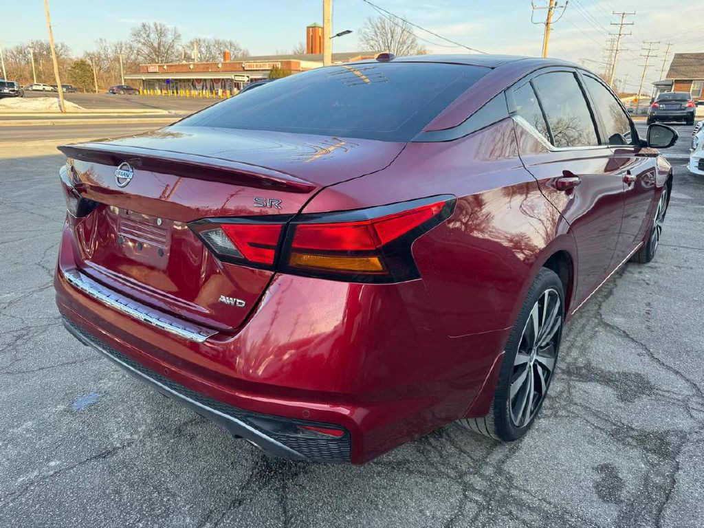 2020 Nissan Altima Image 8