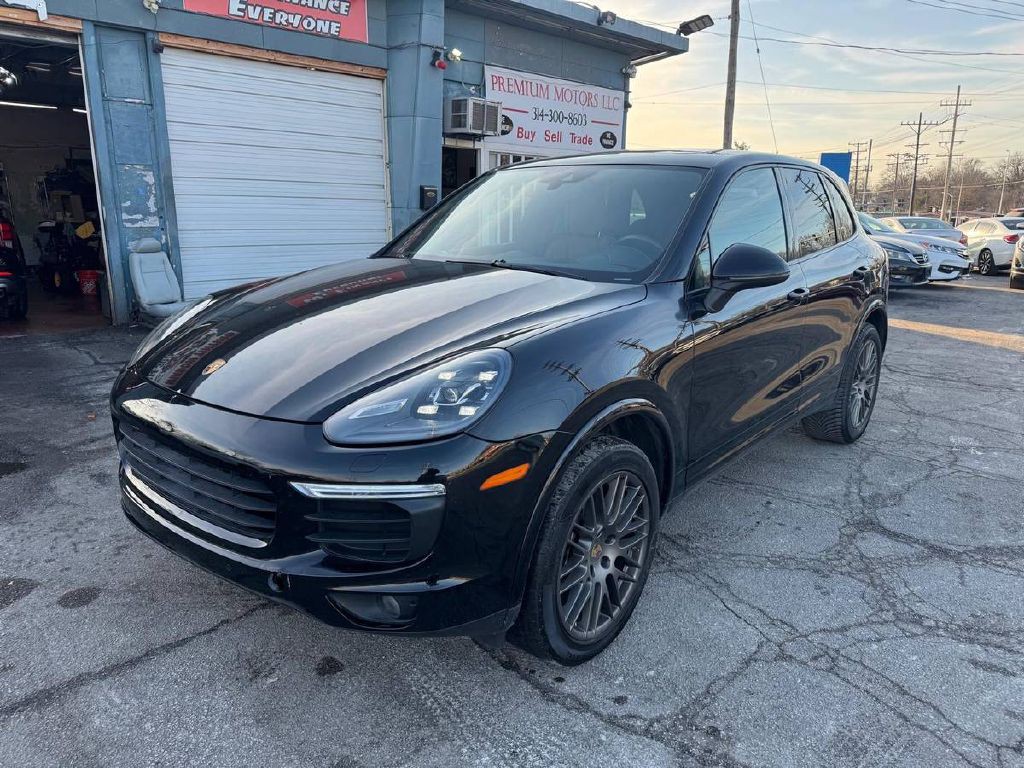 2017 Porsche Cayenne Image 3