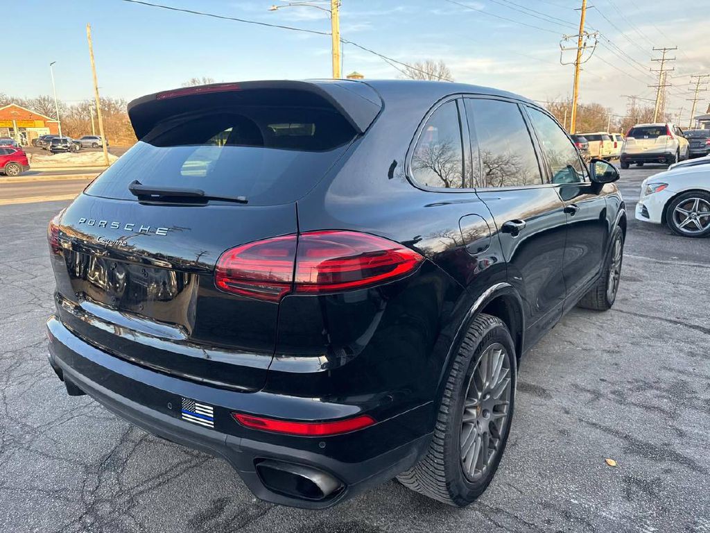 2017 Porsche Cayenne Image 6