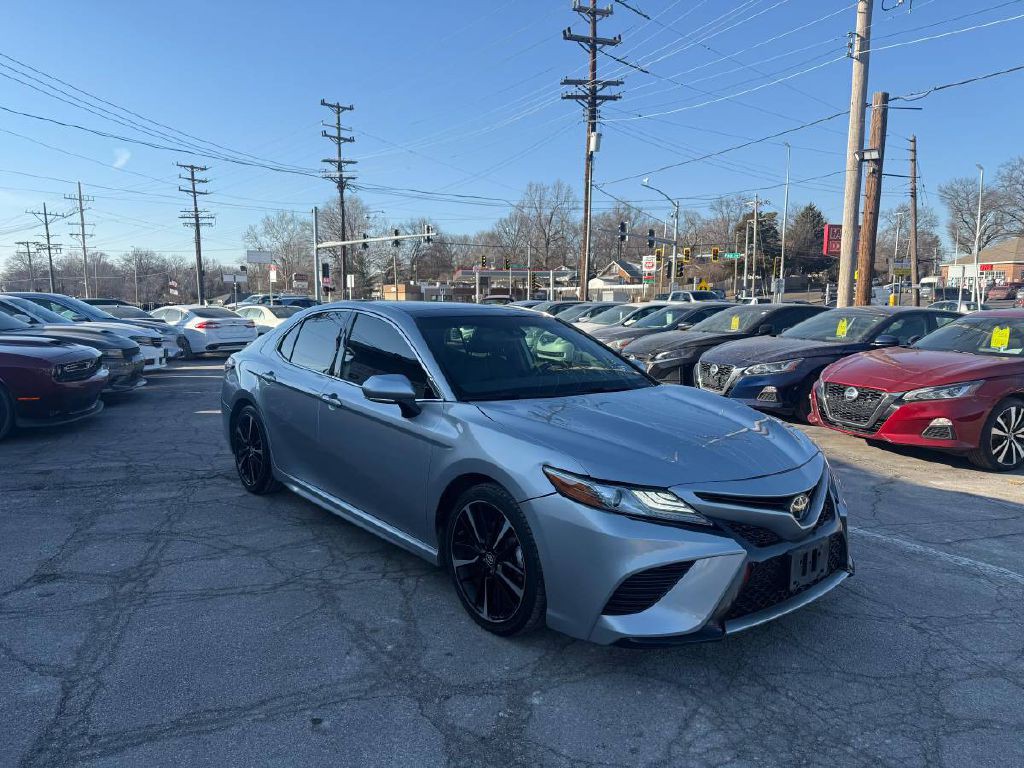 2019 Toyota Camry Image 1
