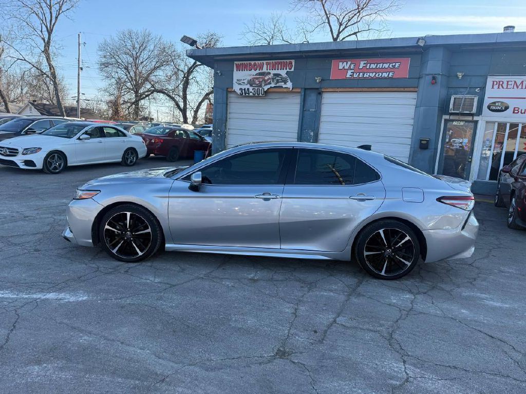 2019 Toyota Camry Image 5