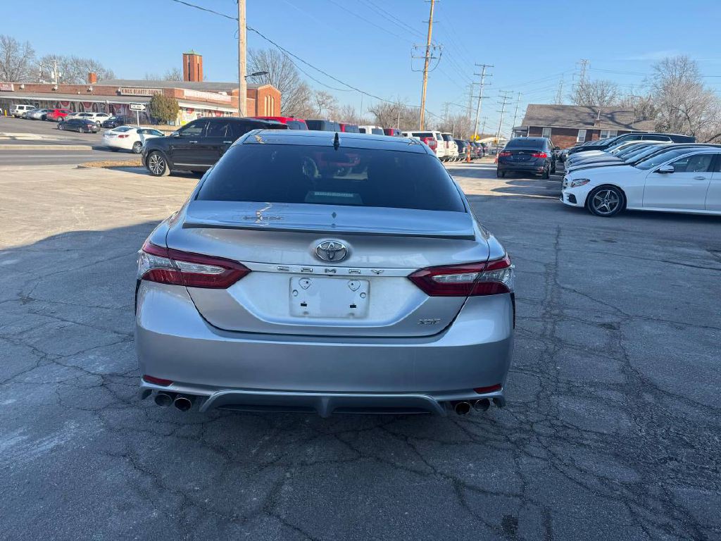 2019 Toyota Camry Image 7