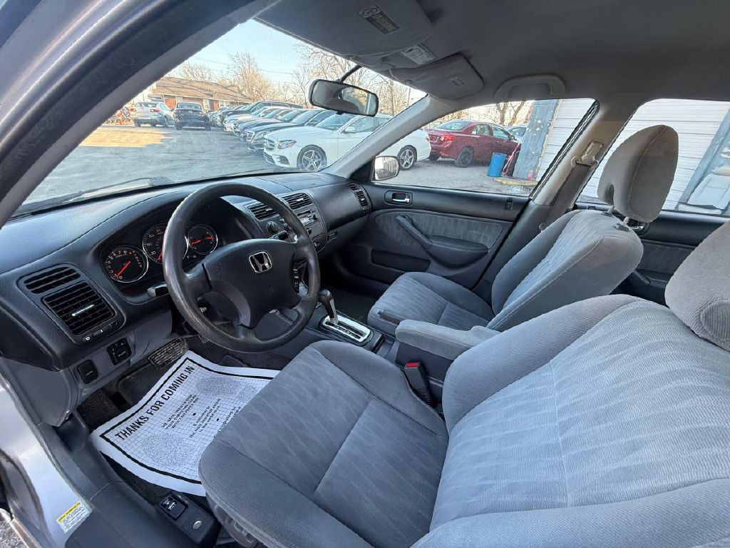 2005 Honda Civic Image 10
