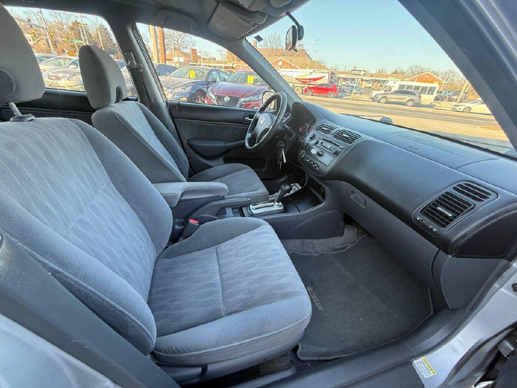 2005 Honda Civic Image 12