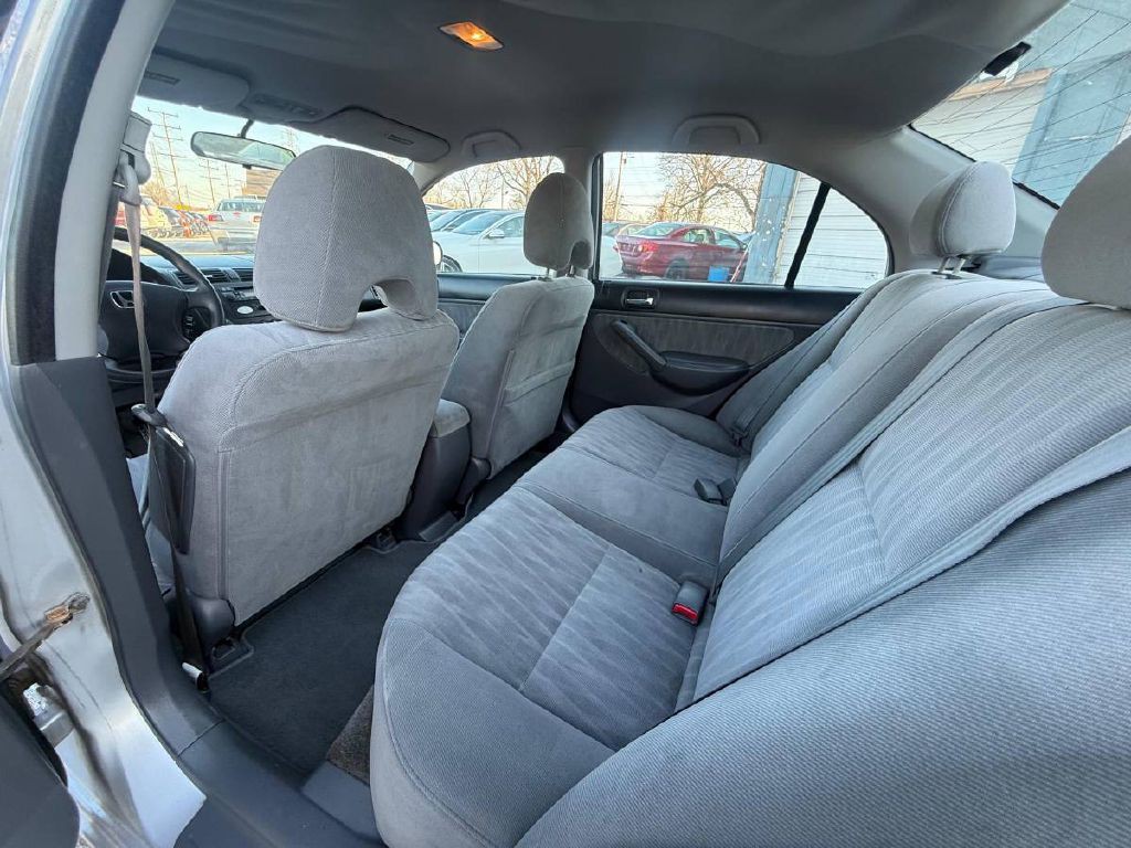 2005 Honda Civic Image 13