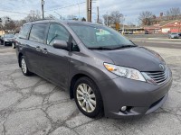 Image for 2017 Toyota Sienna XLE ID: 7216779