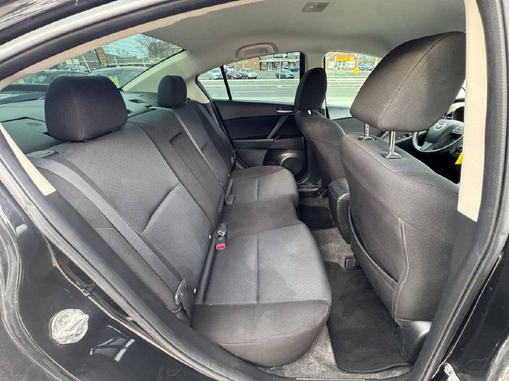 2010 Mazda Mazda3 Image 13