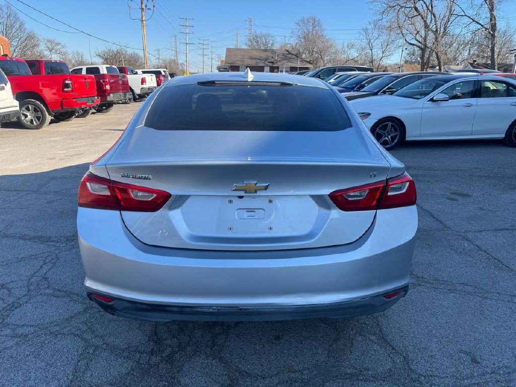 2016 Chevrolet Malibu Image 7