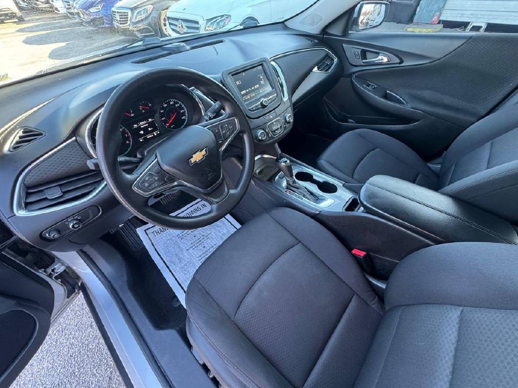 2016 Chevrolet Malibu Image 10