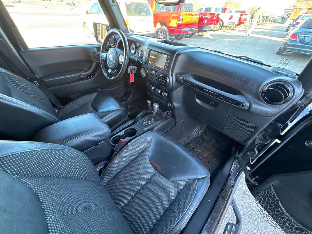 2016 Jeep Wrangler Unlimited Image 12