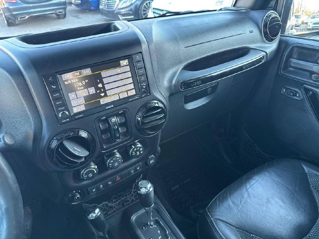 2016 Jeep Wrangler Unlimited Image 16