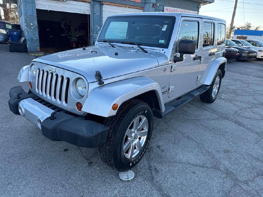 2011 Jeep Wrangler Unlimited Image 3