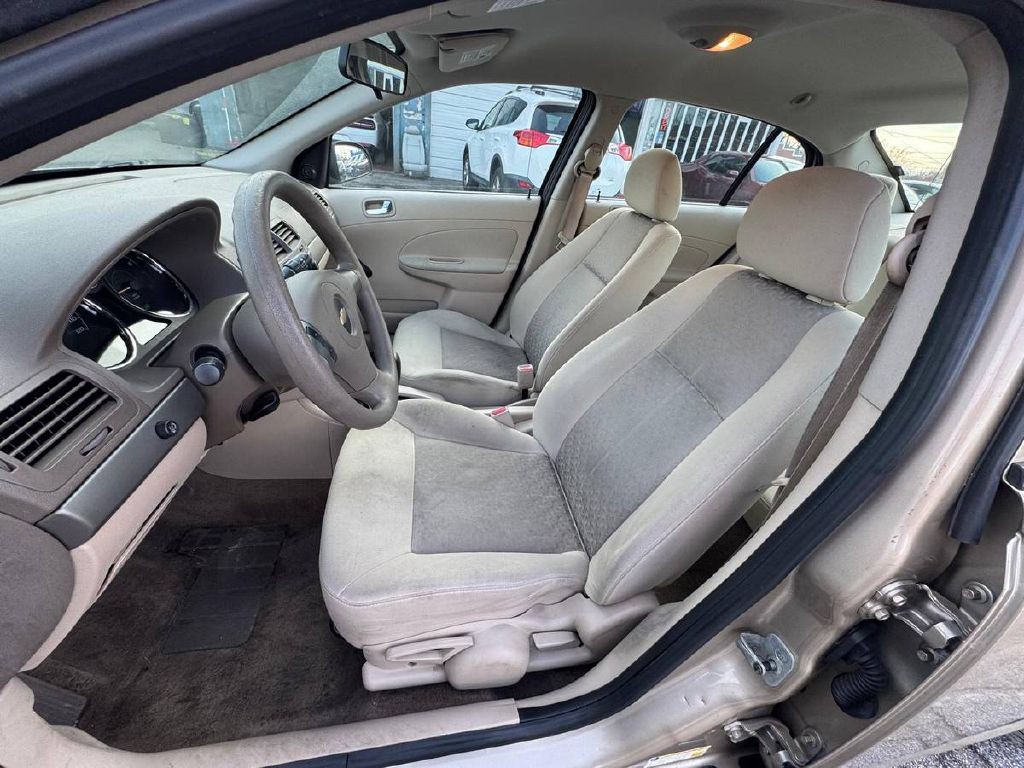 2007 Chevrolet Cobalt Image 9