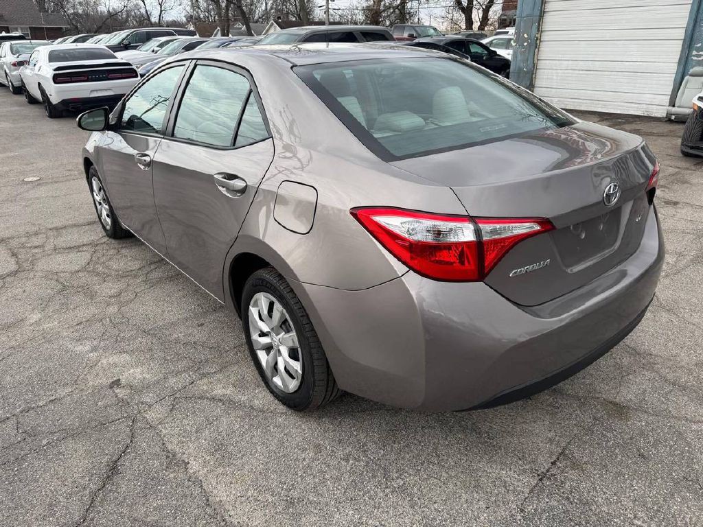 2016 Toyota Corolla Image 8