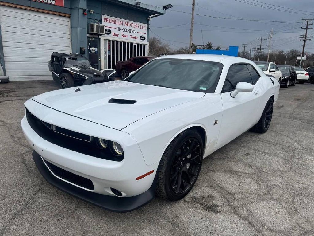 2018 Dodge Challenger Image 3