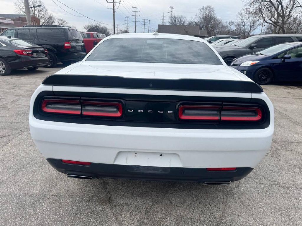 2018 Dodge Challenger Image 7