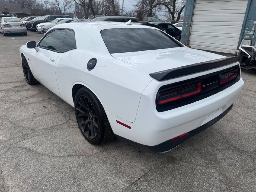 2018 Dodge Challenger Image 8