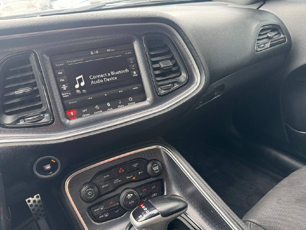 2018 Dodge Challenger Image 14