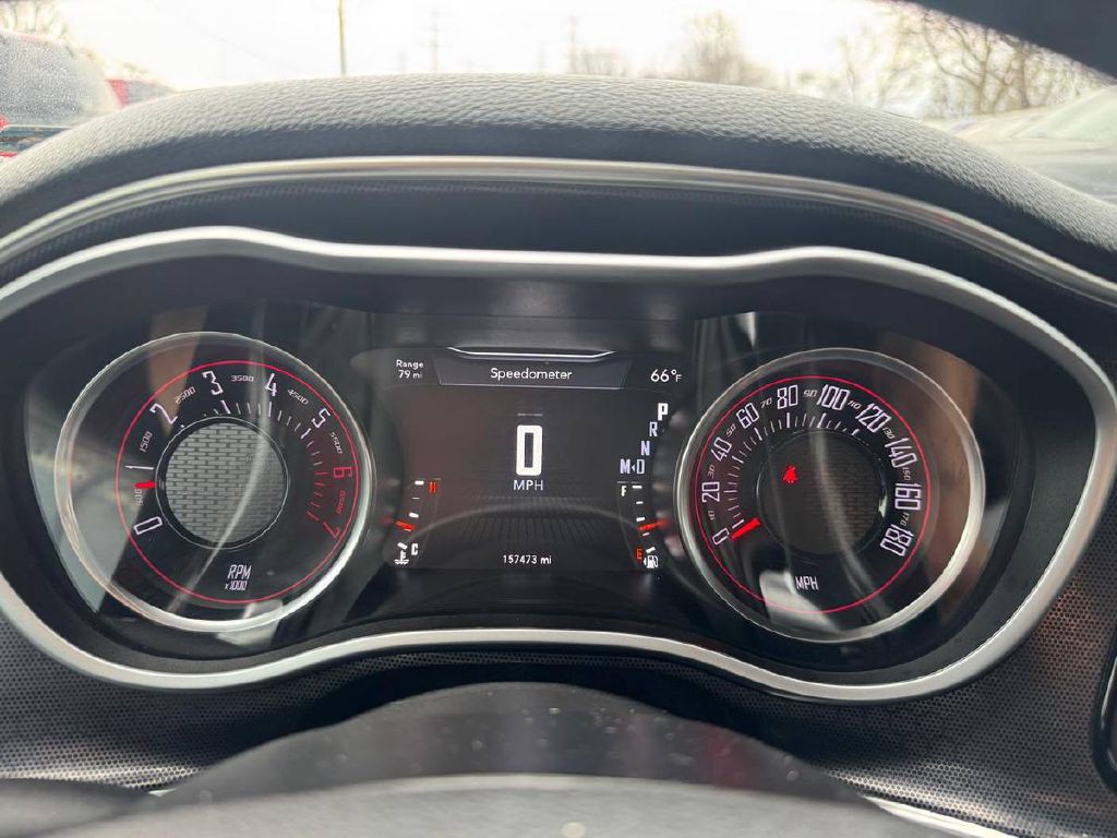 2018 Dodge Challenger Image 17