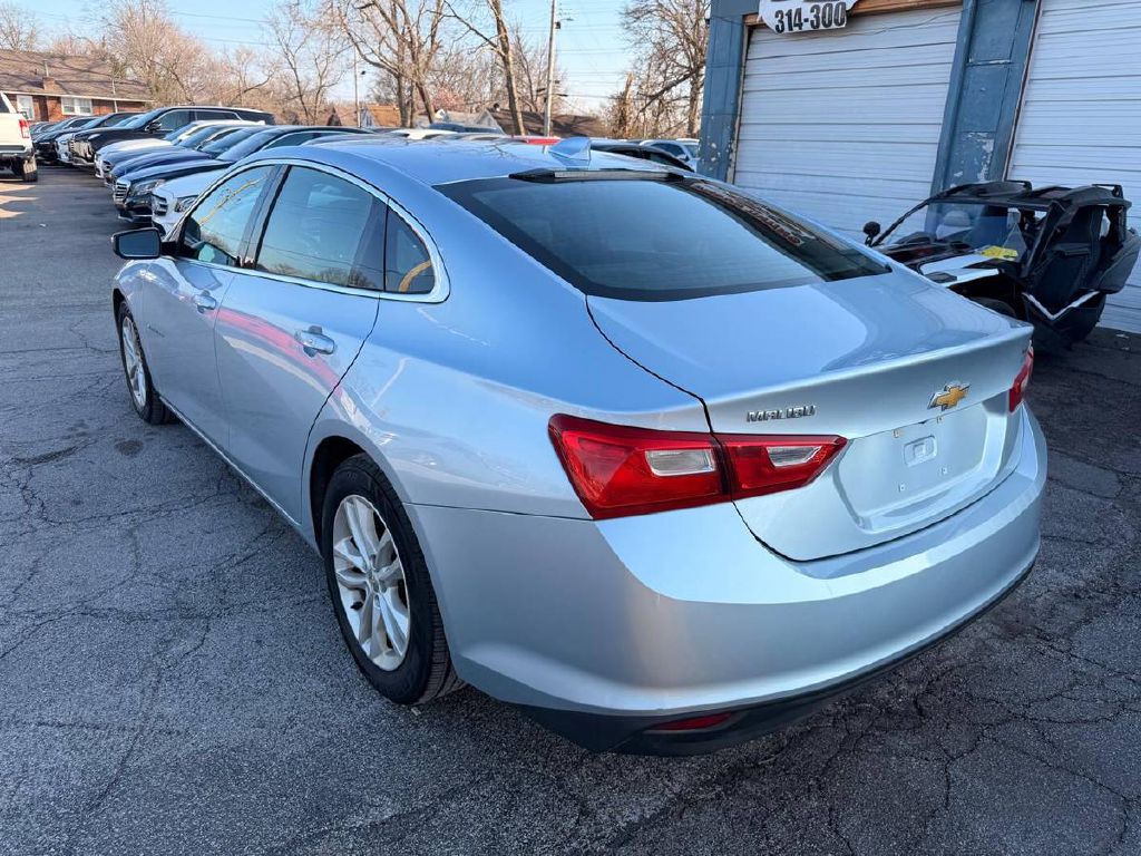 2018 Chevrolet Malibu Image 8
